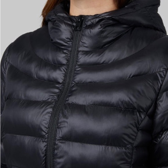 NWT! 32 Degrees Women’s shiny poly-fill hooded jacket. Size Small. - Picture 5 of 8